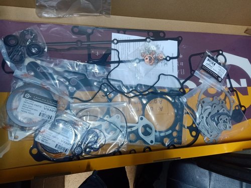 OEM Natural KUBOTA ENGINE V2203 GASKIT SET