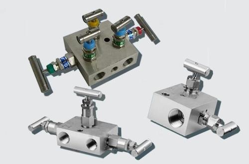 Stainless Steel 2 Way, 3 Way and 5 Way Manifold Valve, For Industrial