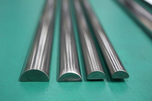 316 STAINLESS STEEL HALF ROUND BARS