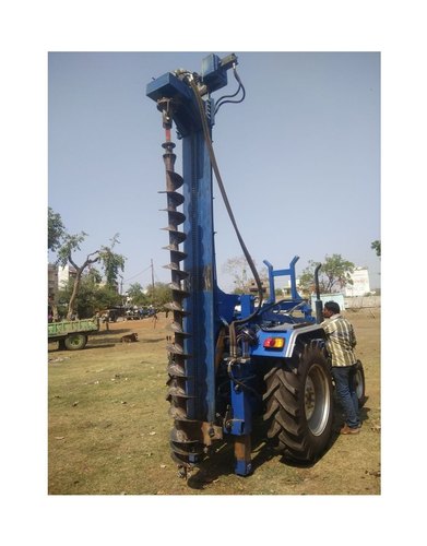 Tractor Piling Machine, Model: 2018
