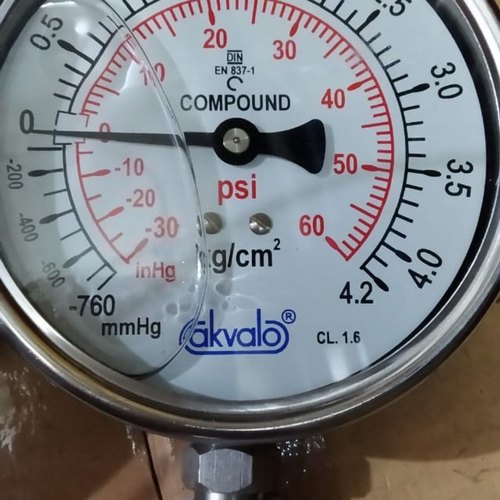 Analog Bottom Connection Akvalo Compound Pressure Gauge, For Industrial