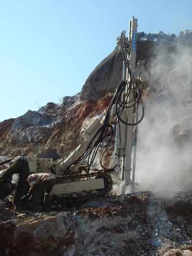 Blast Hole Drill Rig for Mining and Ore Extraction Use