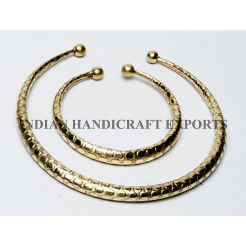 Brass Neckwear Ring, Gold