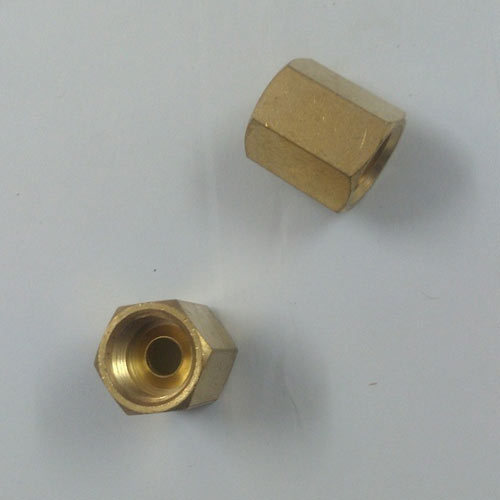 Hexagonal Broaching Brass Threaded Nut, Size: 1 Inch
