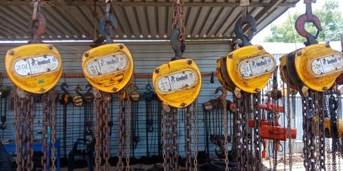 Chain Block for Lifting Platform, Capacity: 1 ton