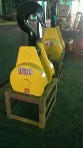 Mild Steel Bhardwaj Crane Hook Assembly Manufacture in Jordan, Capacity: 5-10 Ton, For Industrial