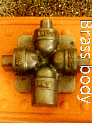 Body selector valve
