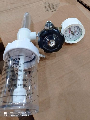 Fine Adjustment Valve With Humidifier Bottle, Flow Rate: 0-15 L/min
