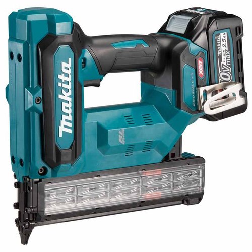 Makita Cordless Brad Nailer, Model Name/number: Fn001g