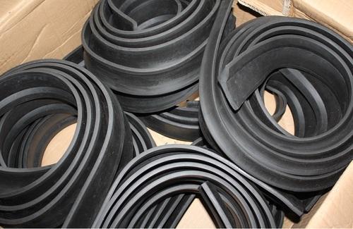 Krishna Epdm Rubber Gate Seal, For Industrial, Size: 1-5 inch