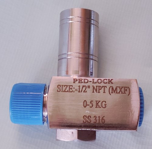 Gauge Saver 1/2 inch NPT (M x F)