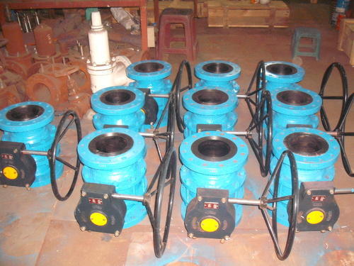 Gear Operated Ball Valves, Size: Size- 15 Mm To 200 Mm
