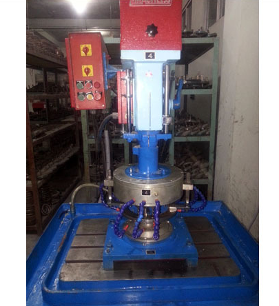 Hydraulic Tapping Machine TP 22