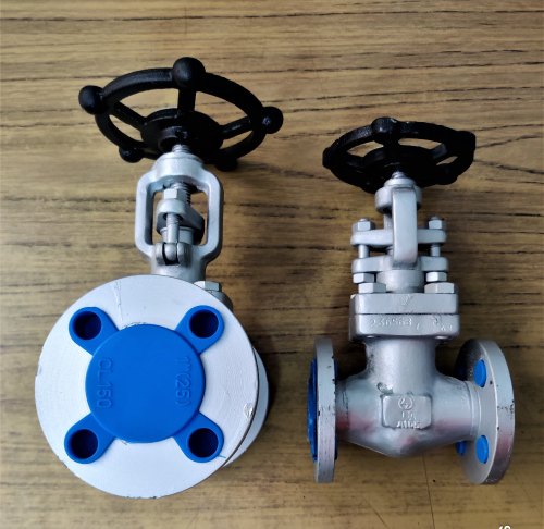 IBR Approved L&T Globe Valve Class 150 Serrated Finish Size : 25 Or 15 NB