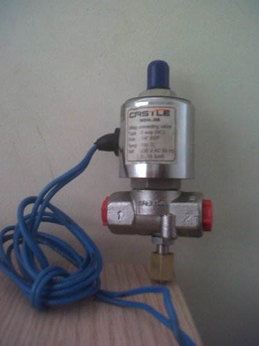 Castle Compressor Loading Unloading Valve