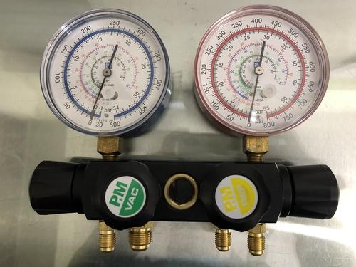 4 Way AC Manifold Gauge For A/C Refrigerant Replacement