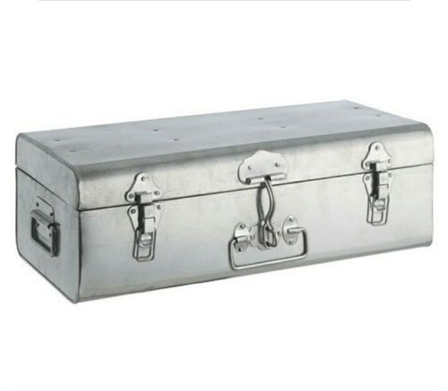 Polished Stainless Steel Storage Trunk Box, Capacity: 15 kg