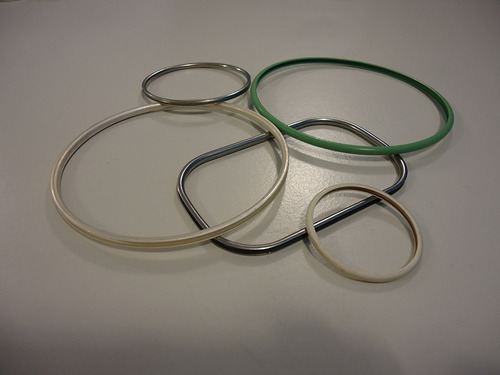 Metal C Rings