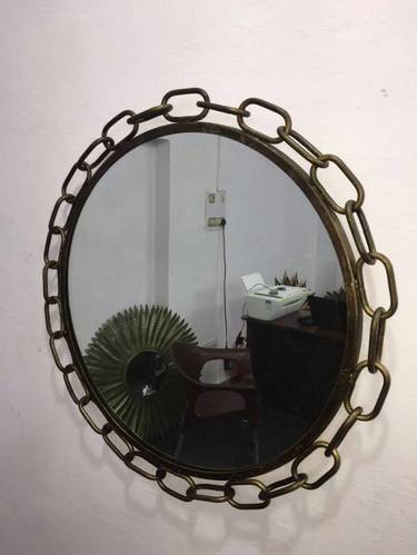 Round Metal Frame Mirror