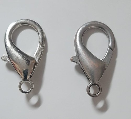 Silver Die Casting Material Metal Lobster Claw Clasps, For Garments, Packaging Type: Packet