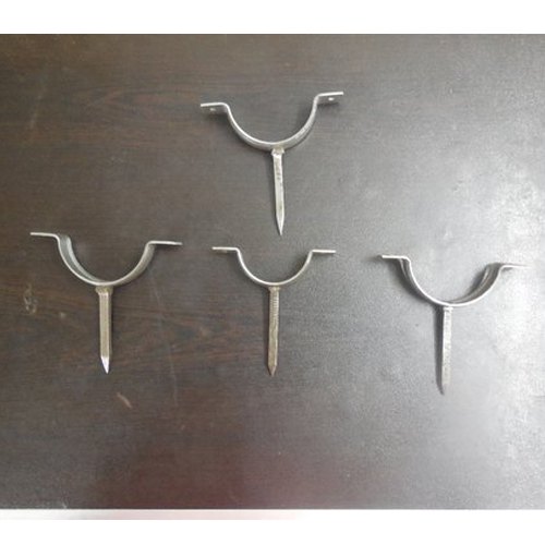 Mild Steel Nail Clamp, Size Range: 1/2 to 3 inch
