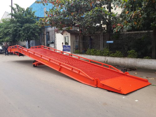 Technolift Hydraulic Mobile Ramp_Yard Ramp, Lifting Capacity: Up To 25 Ton, Model Name/Number: TMR10