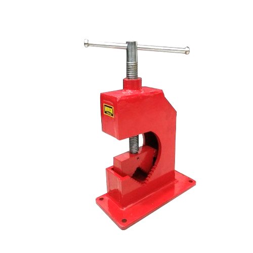 MUNISH TOOLS STEEL PIPE VICE OPEN TYPE, Size: 2 3 4, Model Name/Number: Hm 030
