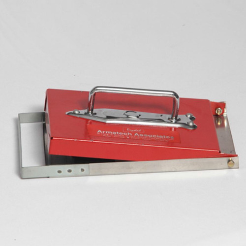 Crystal Mild Steel Series AA-223 Magnetic Vice, Size: 125x175x30 mm, for Industrial