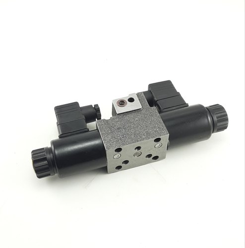 Aftermarket R902046082, R902044981 - Rexroth 4/3-Way Directional Valve