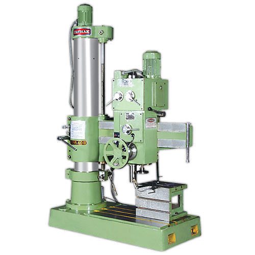 QMT-32 Radial Drill Machine, Number of Spindle Speed: 6, Drilling Capacity (Steel): 32 Mm