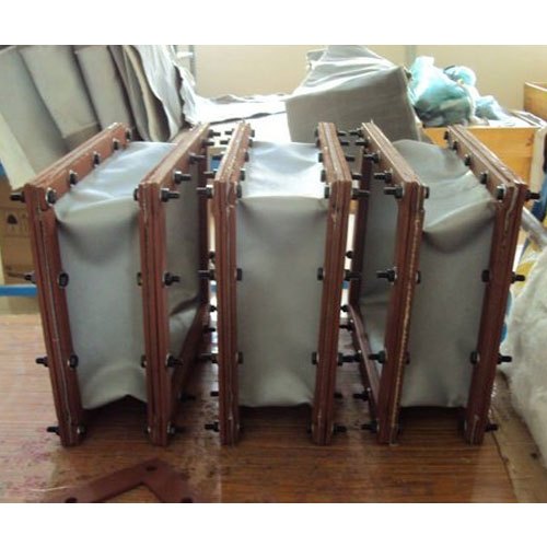 Sugavi Enterprises Cast Iron Rectangular Non Metallic Expansion Joint, Used For Commercial Purposes