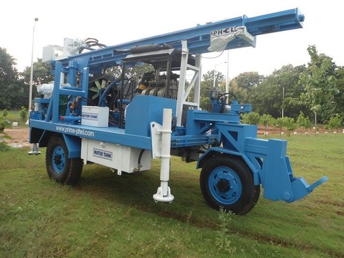 Semi-Automatic Self Propelled Trolley Mounted Drilling Rig For Water Well, Capacity: 150-500 Feet