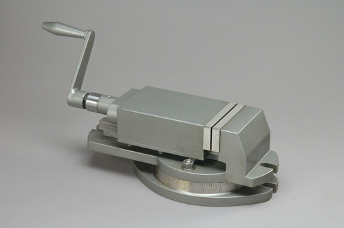 Cast Iron Single Angle Milling Machine Vice, Model: MVS 50