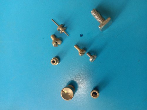 Polished Round Head Brass Screw, For Hardware Fitting