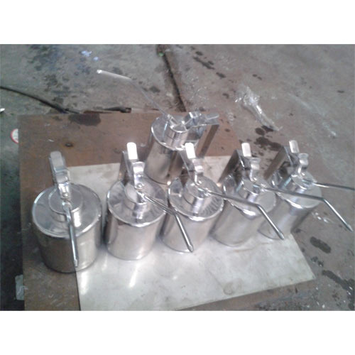 SS Oil Can, Capacity: 500 mL
