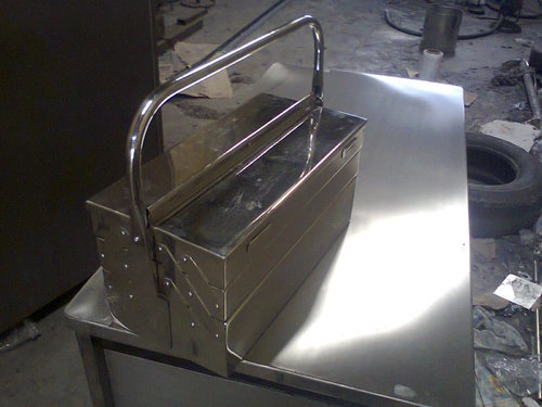 Foldable Stainless Steel Tool Box, Size: 17x8x8 inch