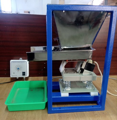 Ulive systems 150W Vibratory Feeder With Hopper, For Chemical, Lifting Capacity: 0-2 Tons
